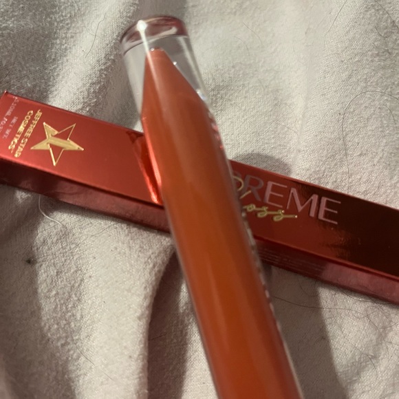 Fatality Supreme Gloss by Jeffree Star Cosmetics - Picture 2 of 4